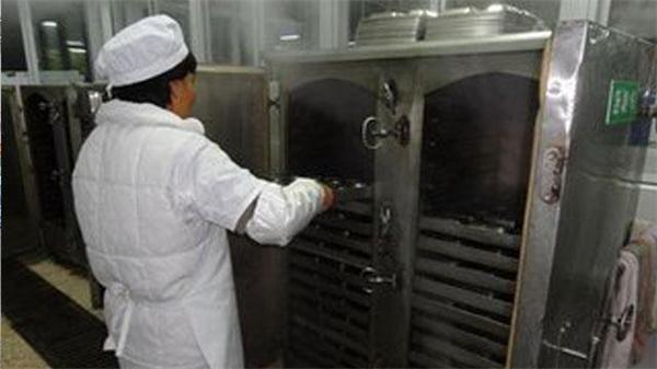 電鍋爐小知識&mdash;學(xué)校食堂使用電蒸汽鍋爐的好處