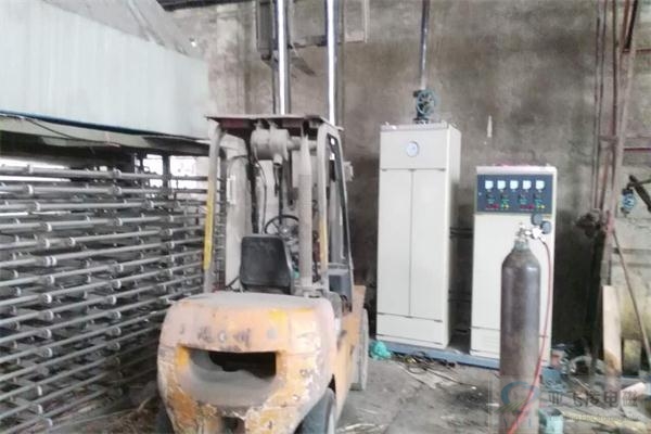 鞏義橡膠廠200KW電磁導(dǎo)熱油爐項目